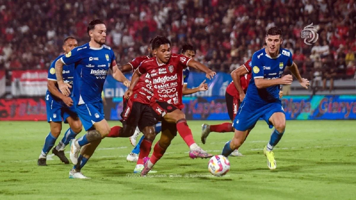 Prediksi Persib vs Bali United 2025